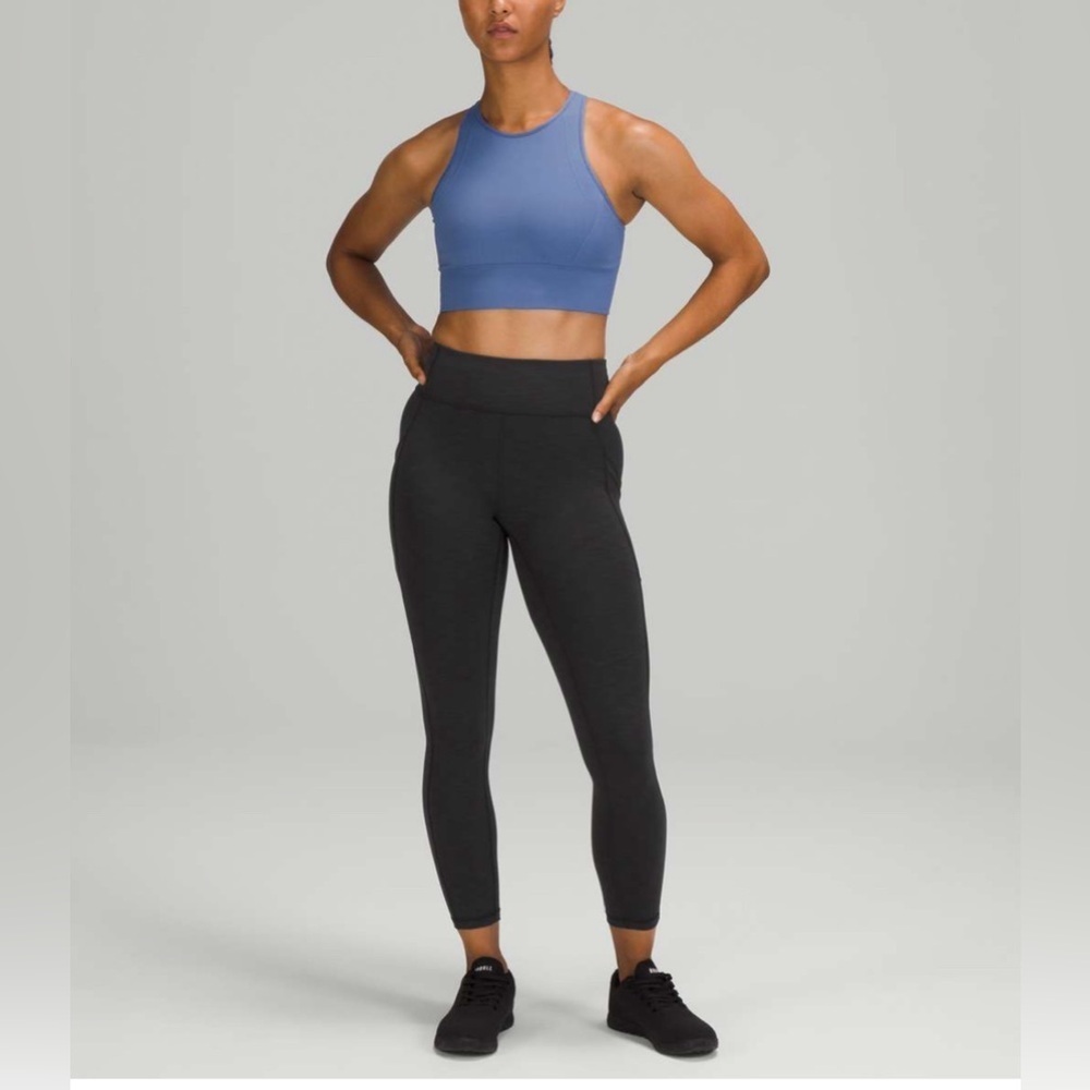 Lululemon Invigorate High-Rise Tight 24"
Heathered Black Size 2